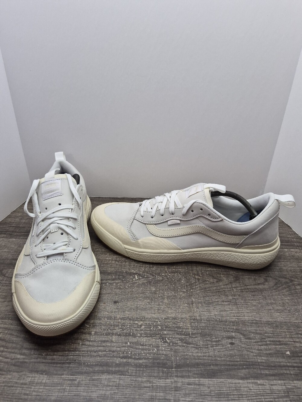 Vans UltraRange EXO Pale Blue White Low Sneakers Mens Size 13 Skate Shoes